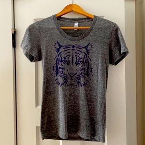 Medium LSU Tiger stenciled T-shirt